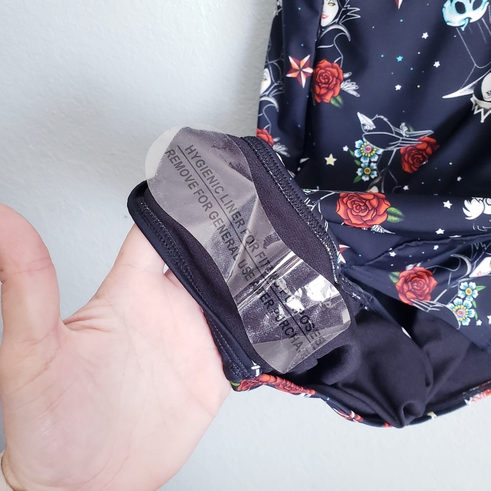 Torrid X Disney Villian Black Ruffle One Piece Swimsuit - Picture 6 of 9